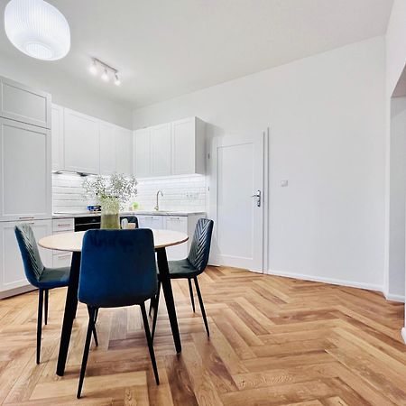 Apartamenty Kamienica Centrum - 1 Maja Любин Экстерьер фото