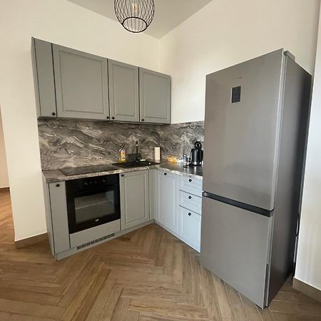 Apartamenty Kamienica Centrum - 1 Maja Любин Экстерьер фото