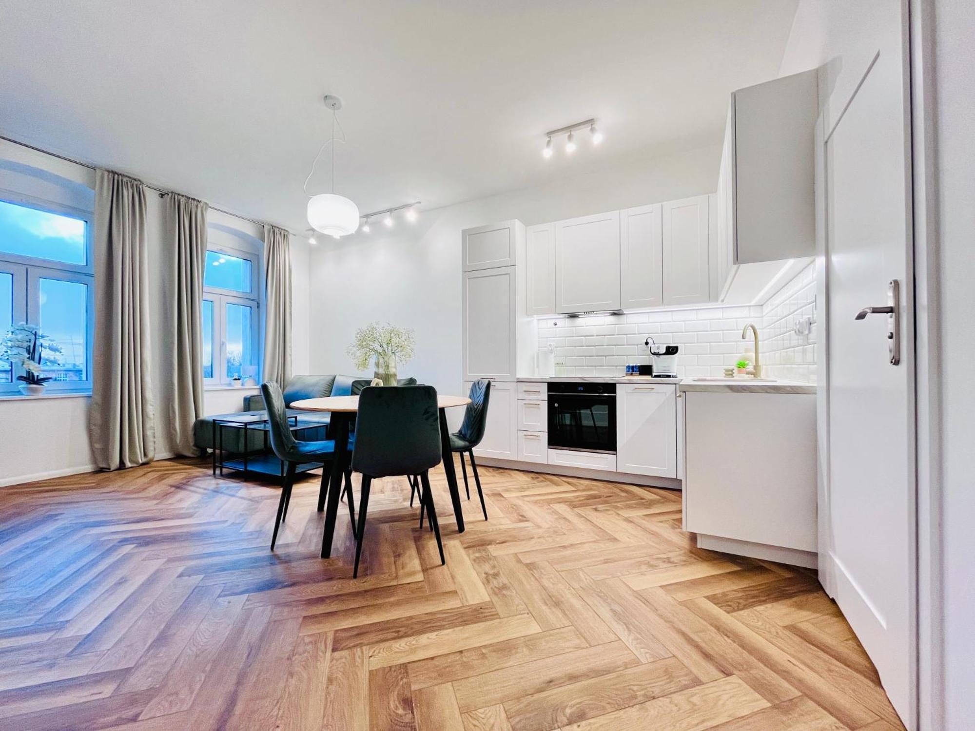 Apartamenty Kamienica Centrum - 1 Maja Любин Экстерьер фото