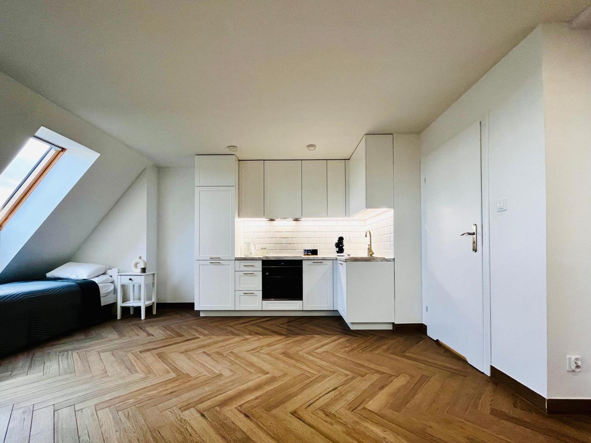 Apartamenty Kamienica Centrum - 1 Maja Любин Экстерьер фото